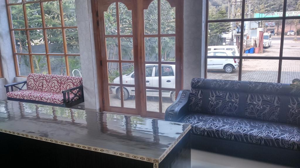 Hotel Parshuram Guwahati Eksteriør billede