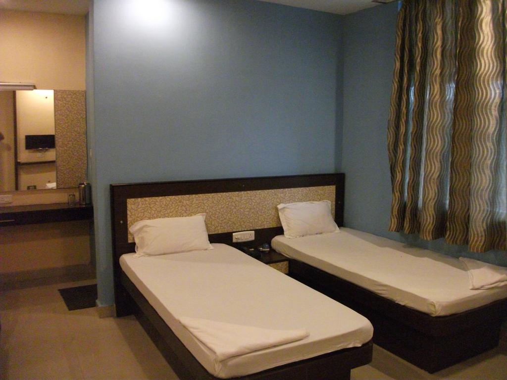 Hotel Parshuram Guwahati Eksteriør billede