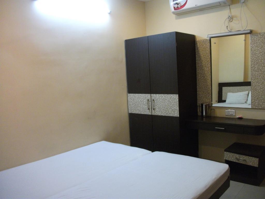Hotel Parshuram Guwahati Eksteriør billede