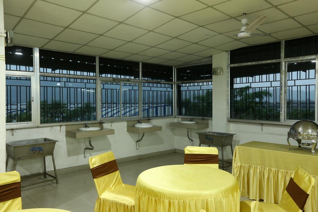 Hotel Parshuram Guwahati Eksteriør billede